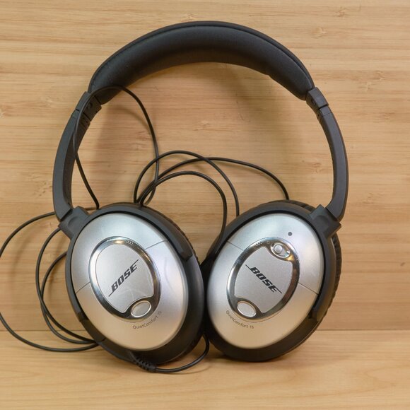 Bose QuietComfort 15 QC15 / Wired Noise-Canceling Headphones / Tested & Working - Picture 3 of 10